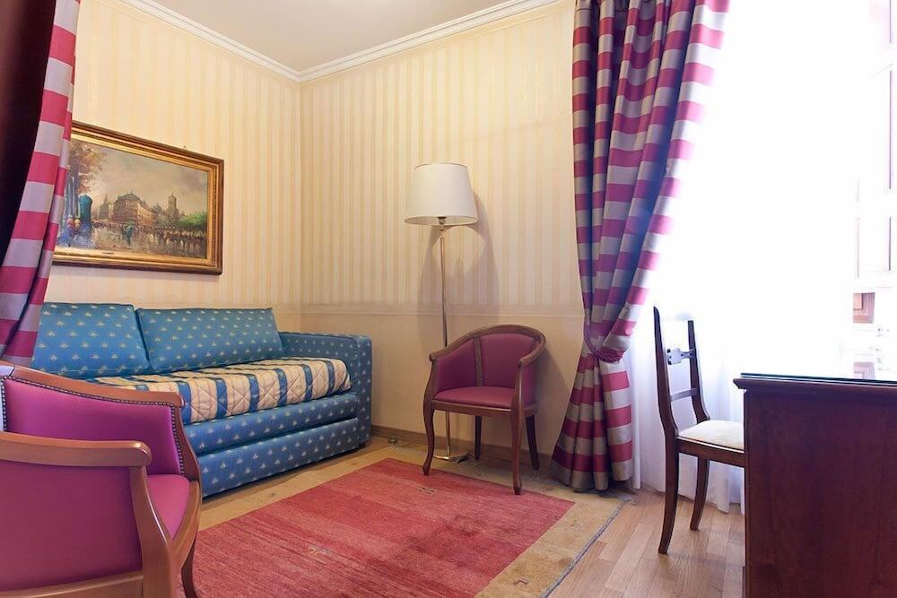 Hotel Piazza Di Spagna Rome Bagian luar foto