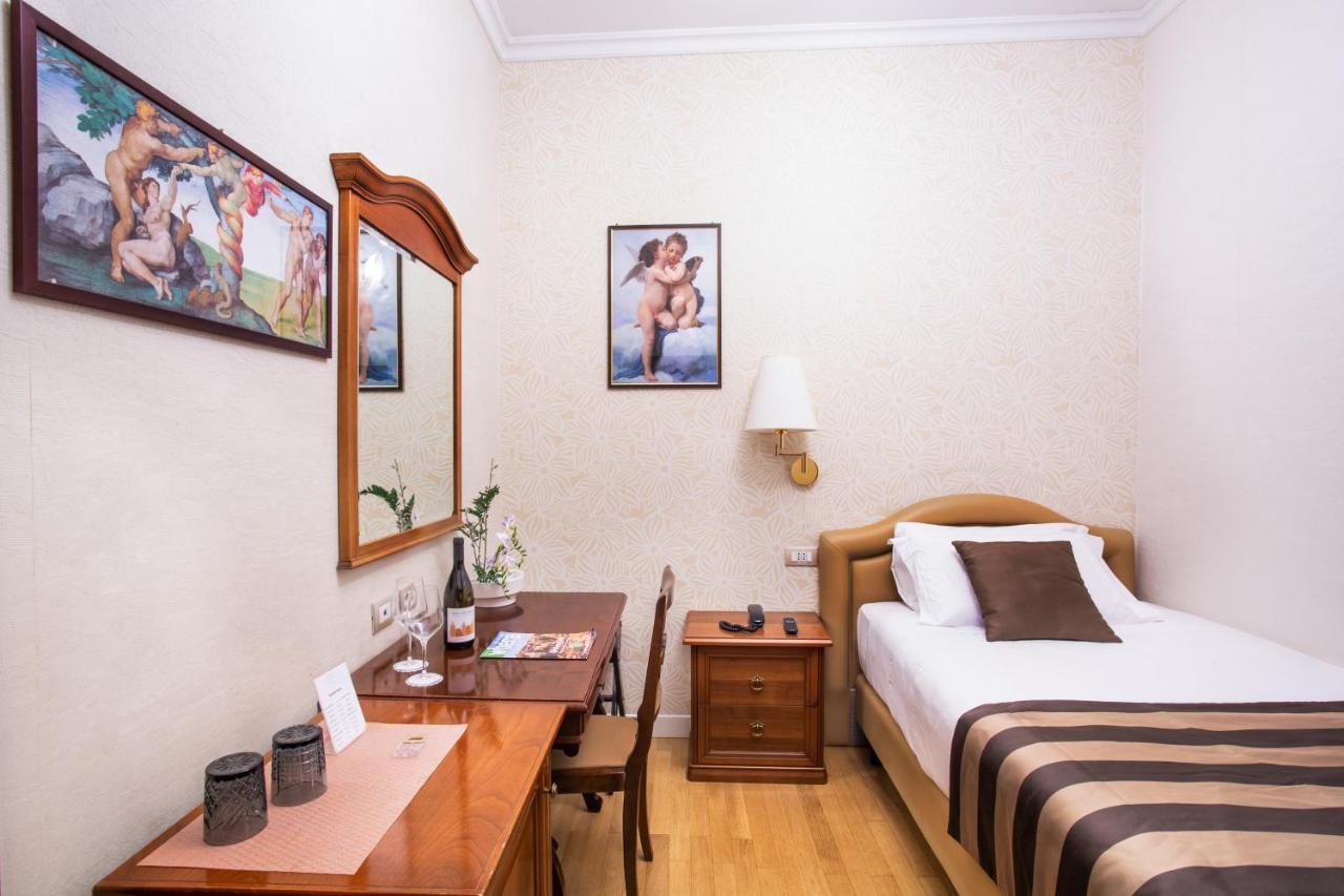 Hotel Piazza Di Spagna Rome Bagian luar foto