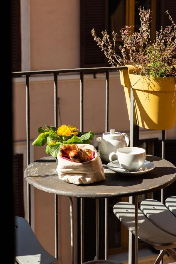 Hotel Piazza Di Spagna Rome Bagian luar foto